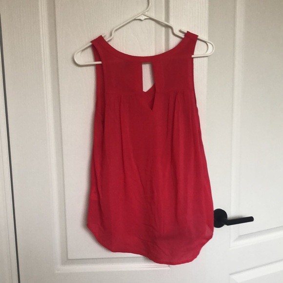 Old Navy pink sleeveless top - Picture 3 of 4